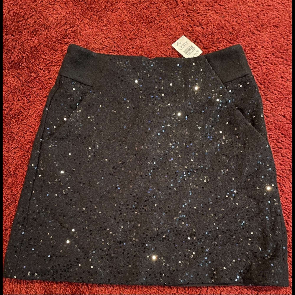 Loft Black Sequin Holiday Skirt- NWT size 00